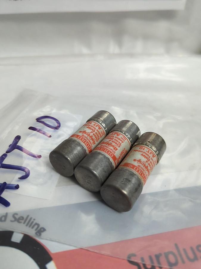 Used GOULD SHAWMUT,AJT-10,AMP-TRAP 10 AMP FUSE LOT OF 3 PRE-OWNED