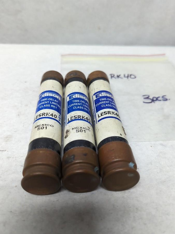Used EDISON,LESRK40,TIME-DELAY 40 AMP FUSE LOT OF 3 PRE-OWNED