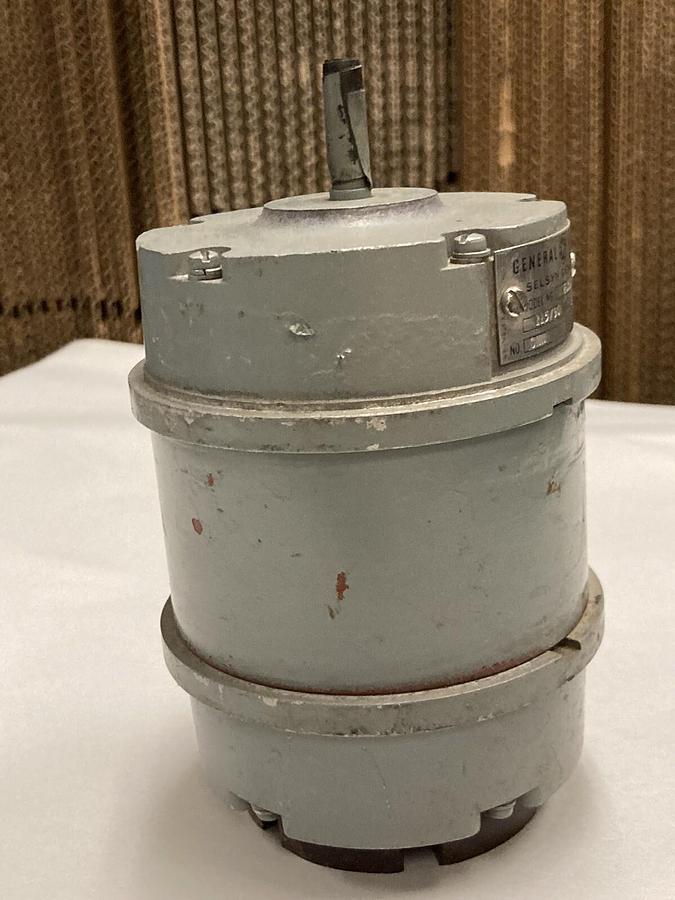 Used General Electric,2J5JA1A,Selsyn Generator, 115/90 Volts