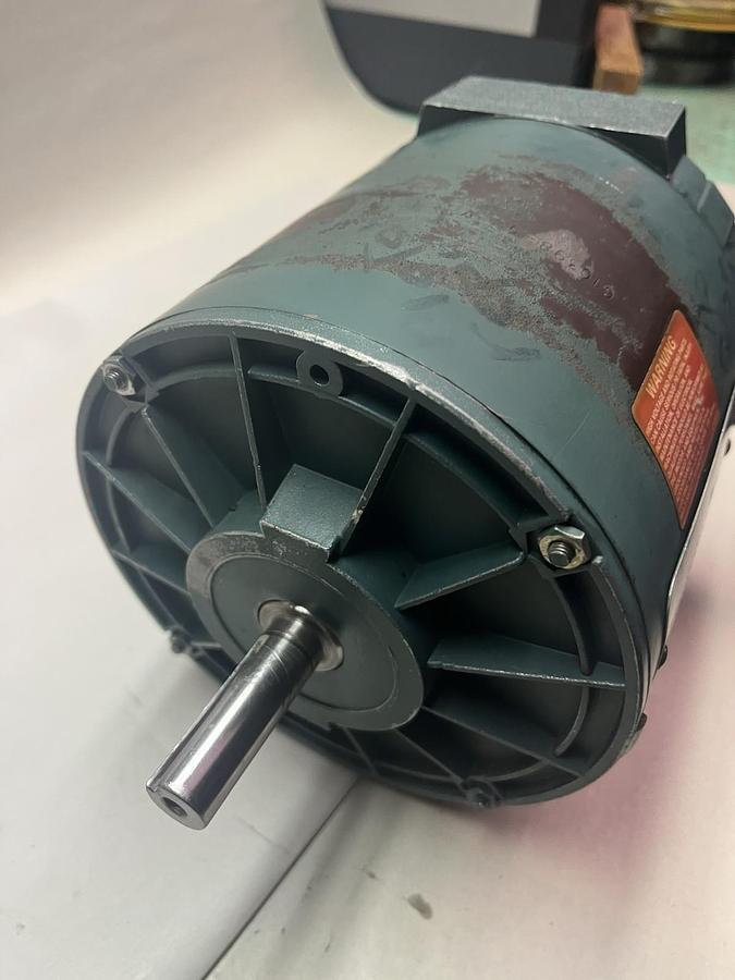 Used RELIANCE,PH56H1302W-XT,DUTY MASTER MOTOR 1/2HP 1725RPM 3PH FR56