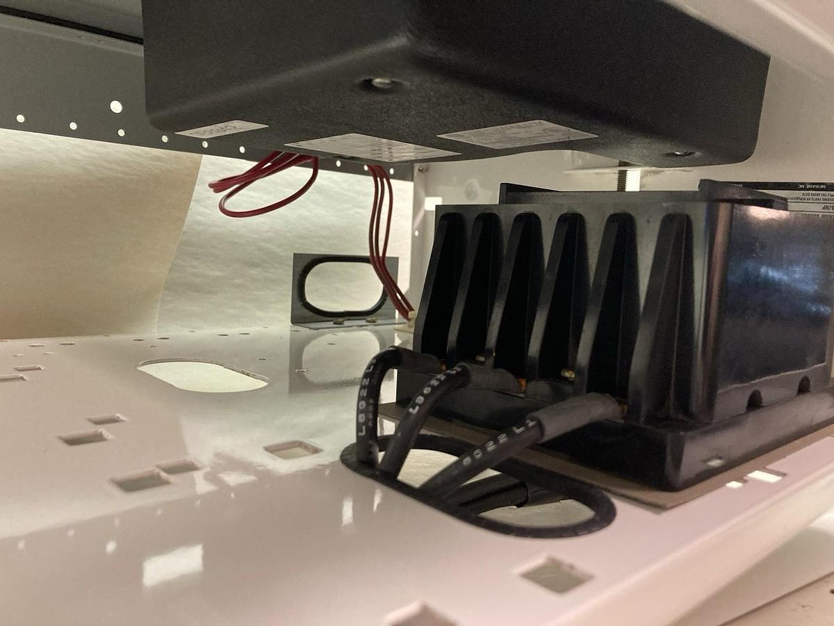 Used GE Evolution,PLE3PNLFG,MCC Bucket 60Hz 480V