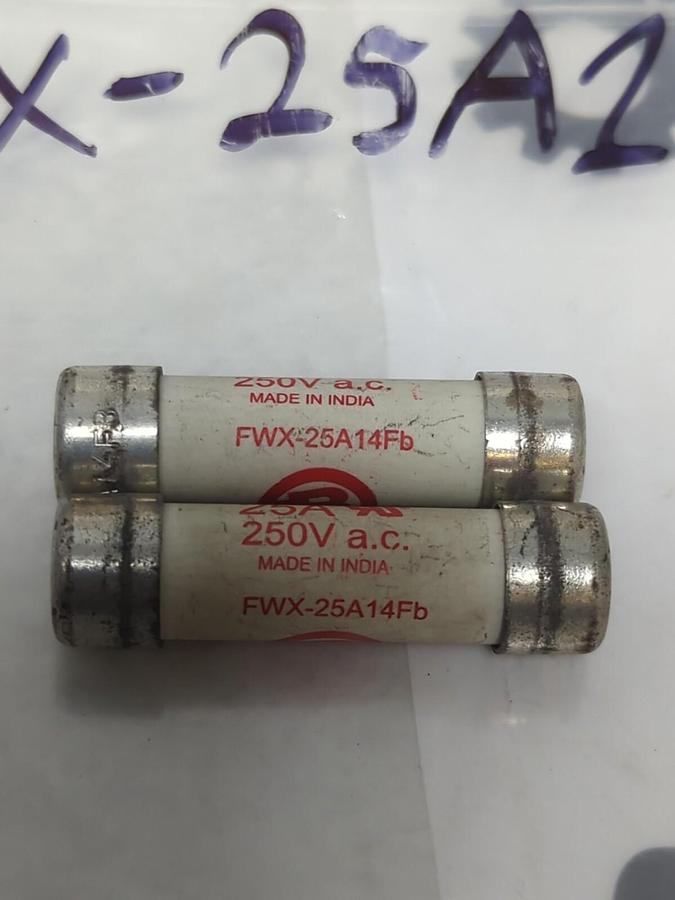 COOPER BUSSMANN,FWX-25A14FB,SEMICONDUCTOR 25 AMP FUSE LOT OF 2 NOS