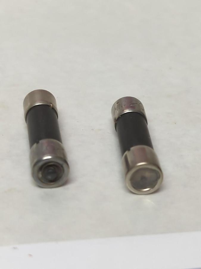 Used COOPER BUSSMANN,MN-20,FAST ACTING 20 AMP FUSE LOT OF 2 PRE-OWNED