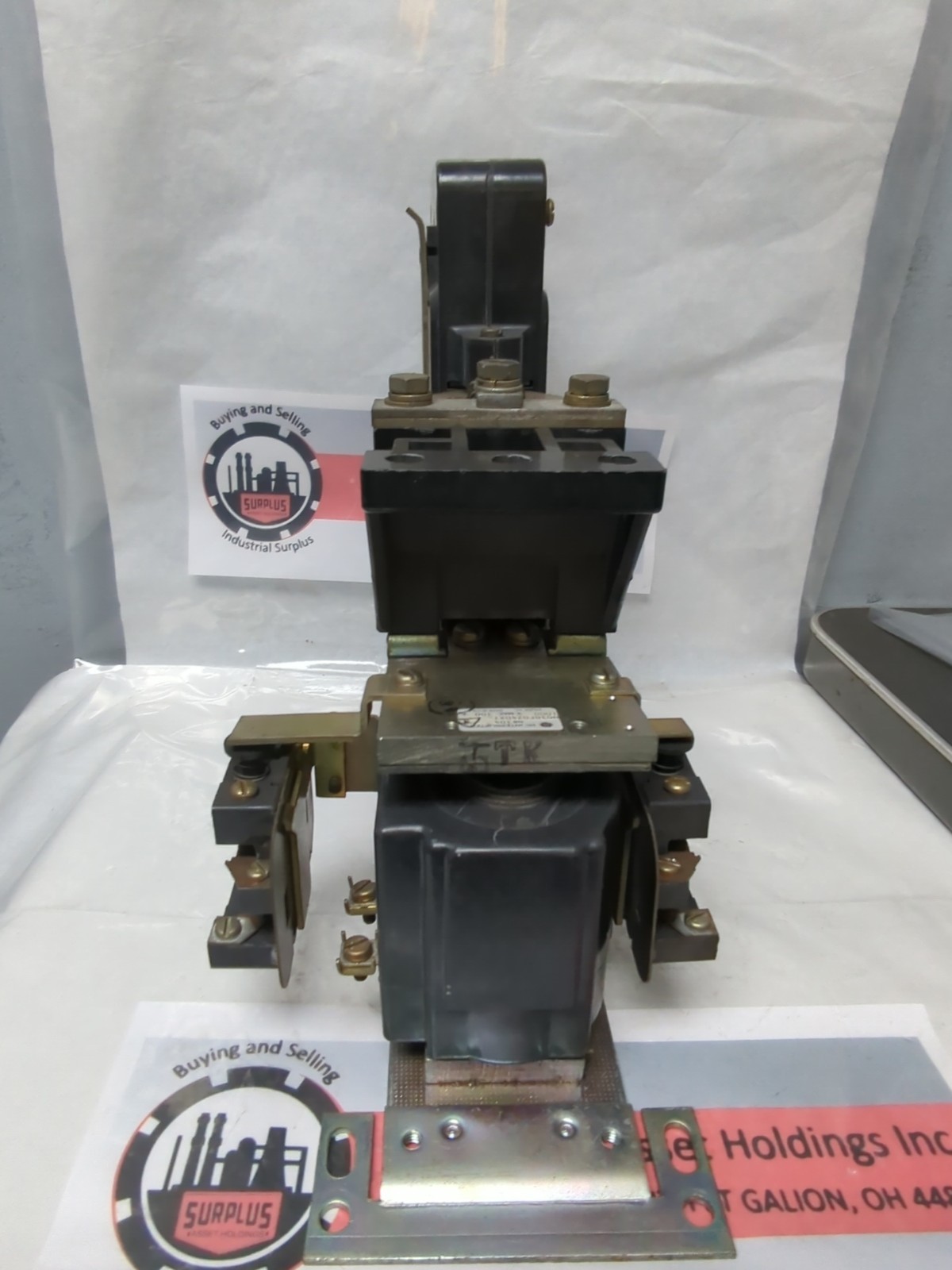 Used GENERAL ELECTRIC,N03BF024DXT,DC CONTACTOR 1000V 300A PRE-OWNED