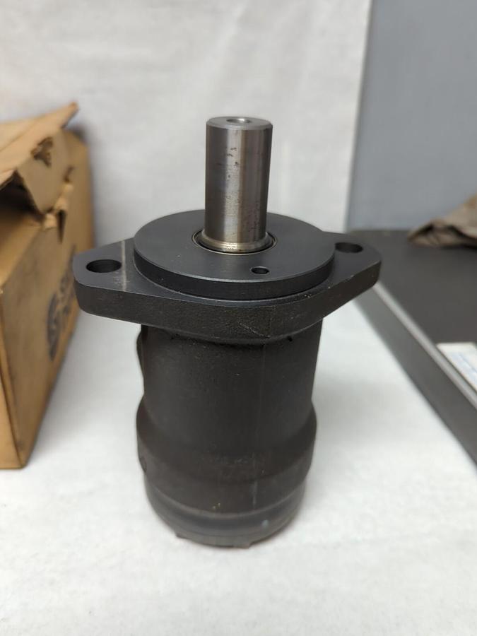 SAUER DANFOSS,151-0312,HYDRAULIC MOTOR OMP 100 NOS