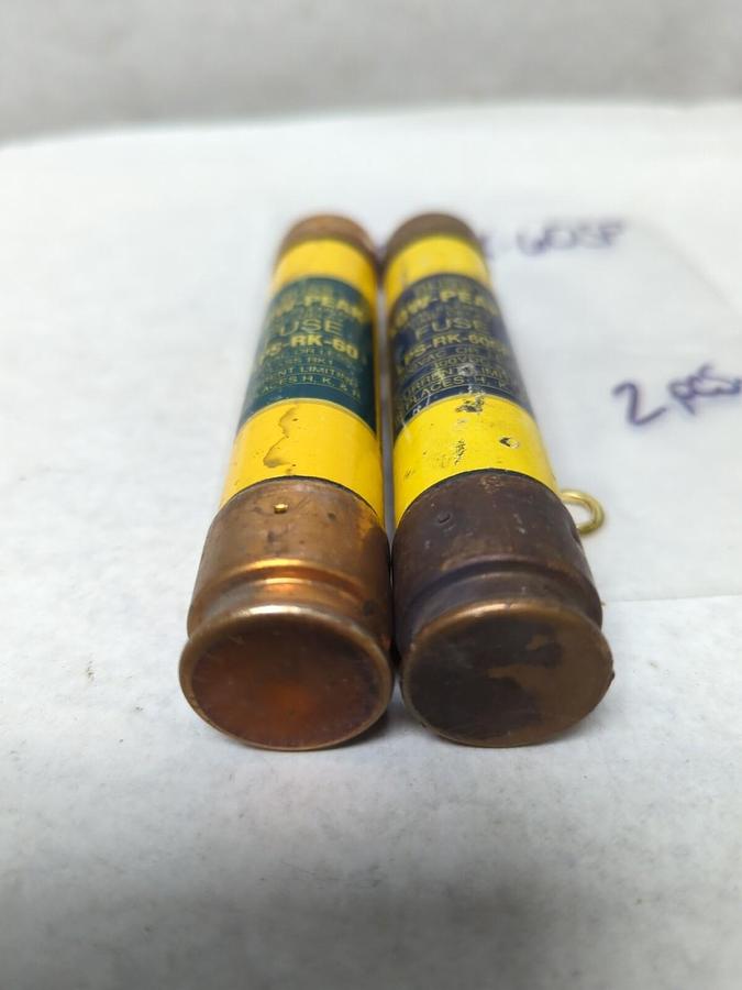 Used COOPER BUSSMANN,LPS-RK-60SP,LOW-PEAK 60 AMP FUSE LOT OF 2 PRE-OWNED