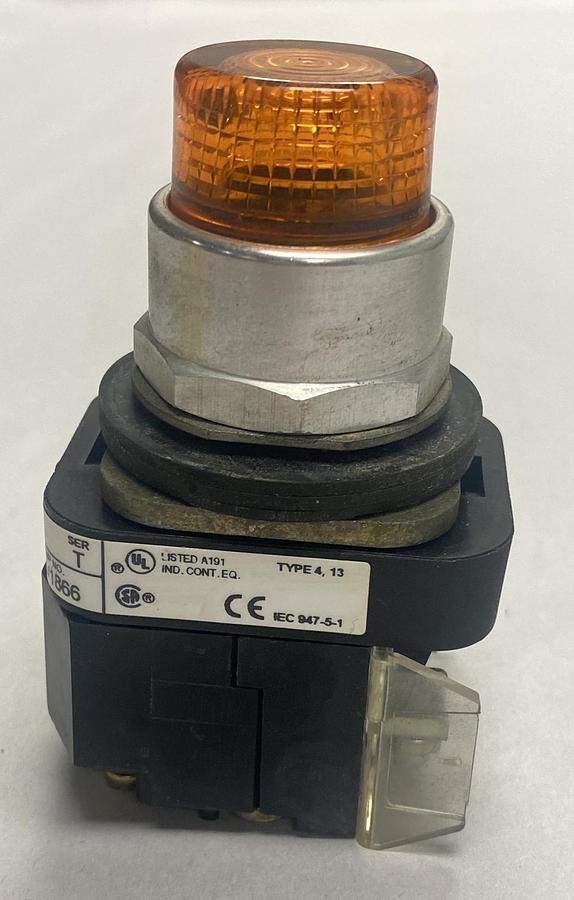 Used Allen-Bradley,800T-PT16,Amber Pushbutton