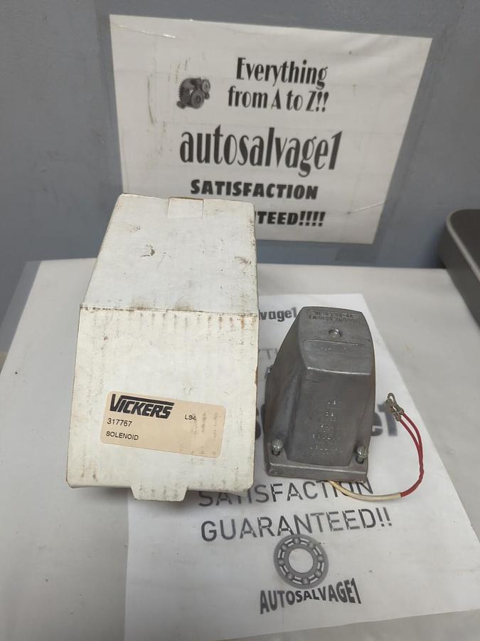 VICKERS,317767,SOLENOID 115V 60HZ 61 AMP NOS