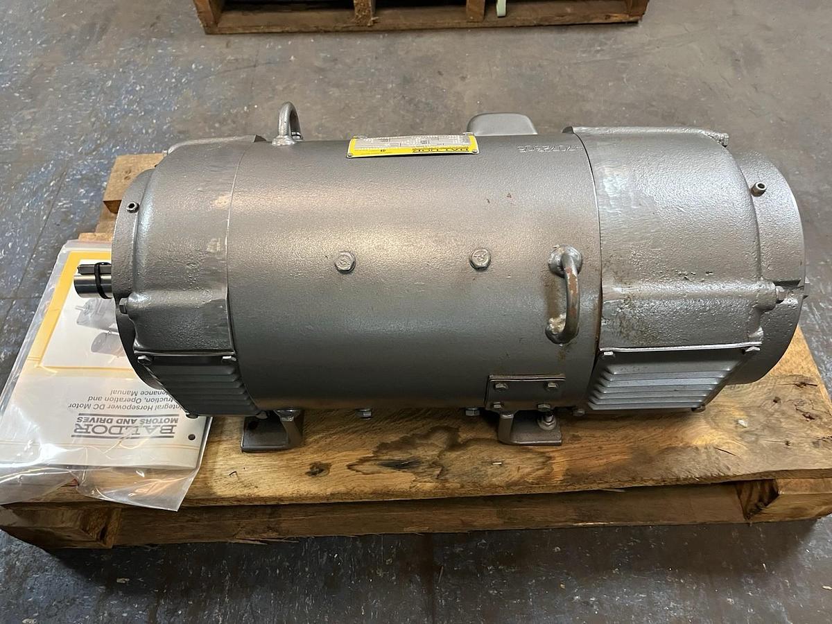 Used BALDOR,2110AT,DC SHUNT WOUND MOTOR 3HP 690/1380RPM 230VDC P21100SS0003000