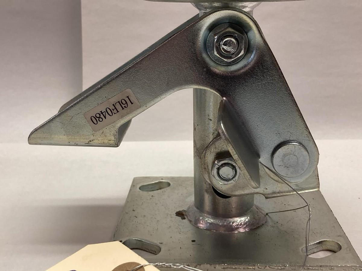 Unbranded,16LF0480,Floor Lock 5 Inch Height 4.5 x 4 Base