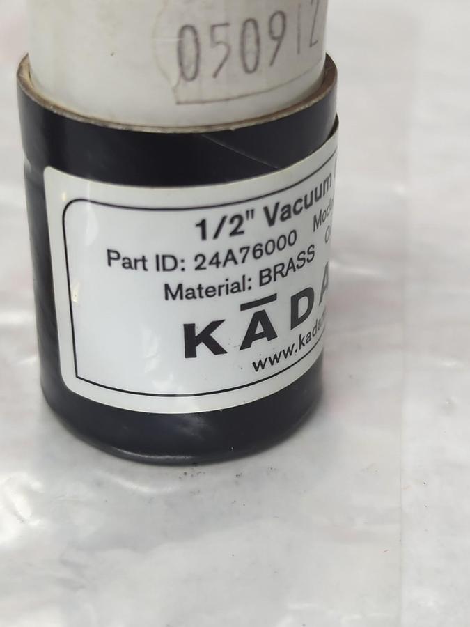 KADANT,VB8-51-BR-TSE,BRASS VACUUM BREATHER 1/2 INCH NOS