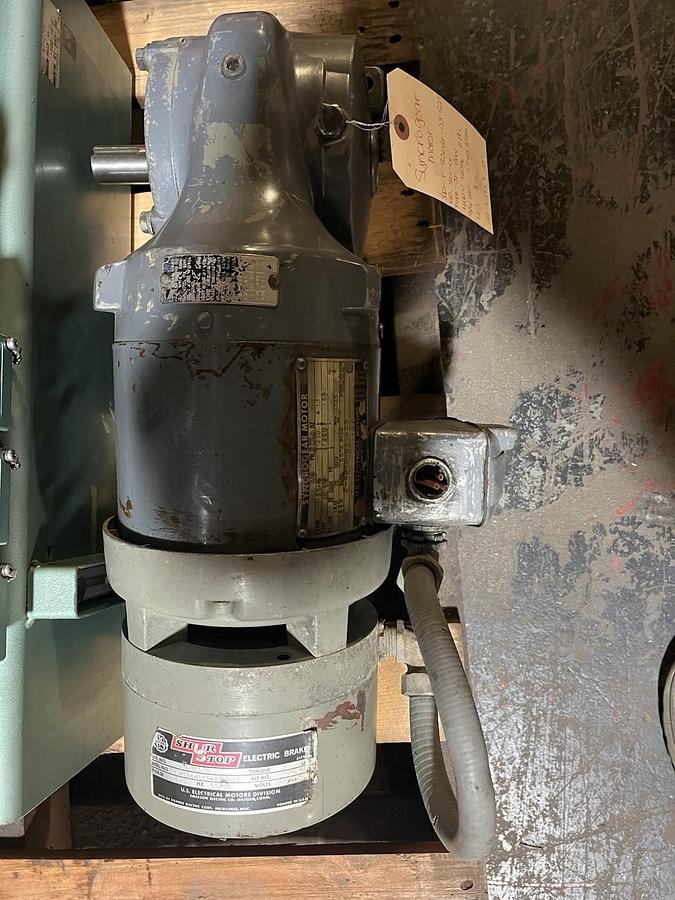 Used US MOTORS,JF-GW,SYNCROGEAR GEARMOTOR INPUT 3/4HP 1745RPM RATIO 17.6 FR 56-6