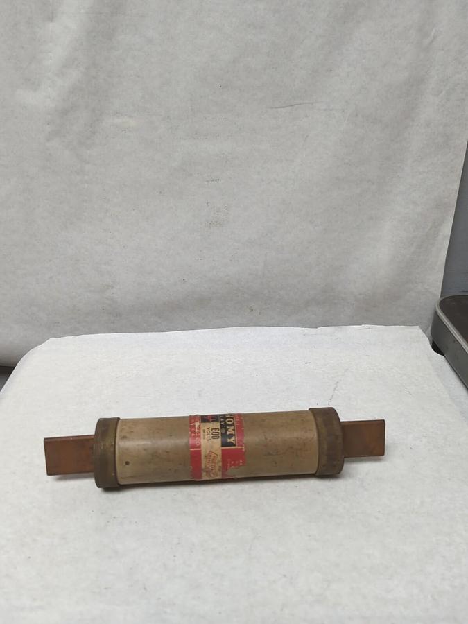 Used ECONOMY,200 AMP,RENEWABLE 200 AMP FUSE PRE-OWNED