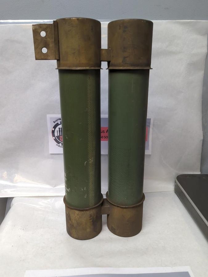 Used WESTINGHOUSE,GCLS25,STYLE 6379D26H24 DOUBLE BARREL FUSE 450 AMP 5.5 MAX K.V USED