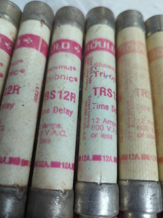 Used GOULD SHAWMUT,TRS12R,TRI-ONIC 12 AMP FUSE LOT OF 11 PRE-OWNED