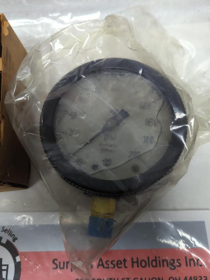 AMETEK,1901LG,GAUGE 4-1/2 IN FACE 1/2 ANPT BOTTOM CONNECTION 200 PSI NOS