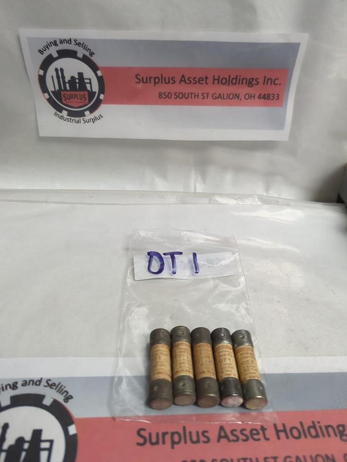 Used GOULD SHAWMUT,OT1,ONE TIME 1 AMP FUSE LOT OF 5 PRE-OWNED