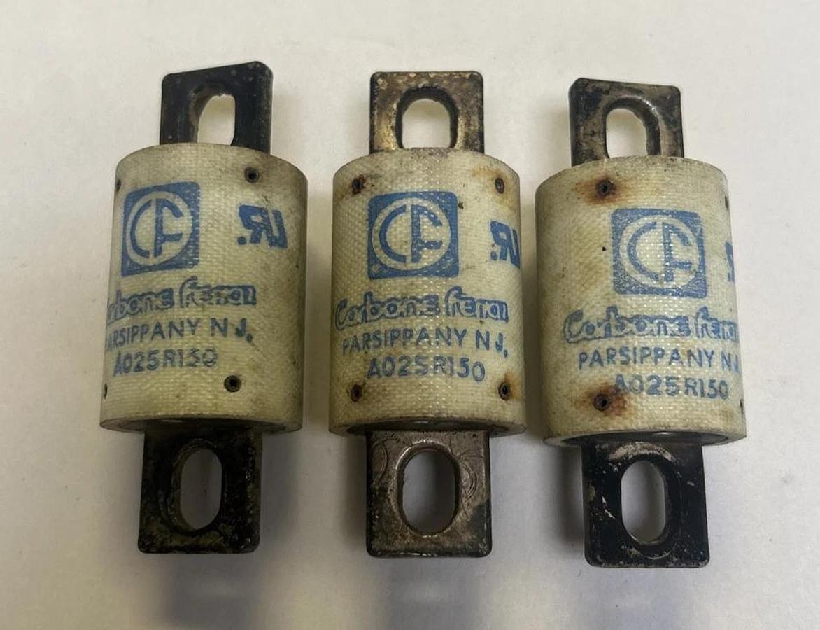 Used CARBONE FERRAZ,A025R150,FUSE 150A 250V LOT OF 3