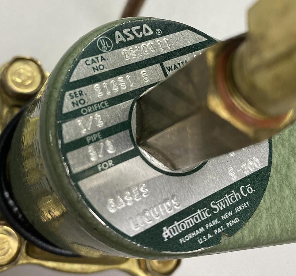 ASCO,8210A11,SOLENOID VALVE 3/8 INCH NEW NO BOX