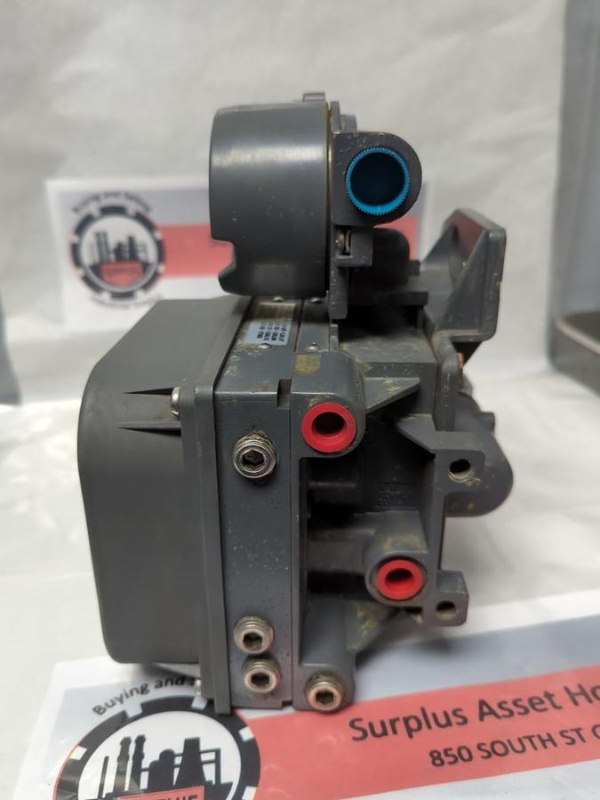 Used FISHER,DVC6010,FIELDVUE ELECTRO-PNEUMATIC VALVE POSITIONER PRE-OWNED