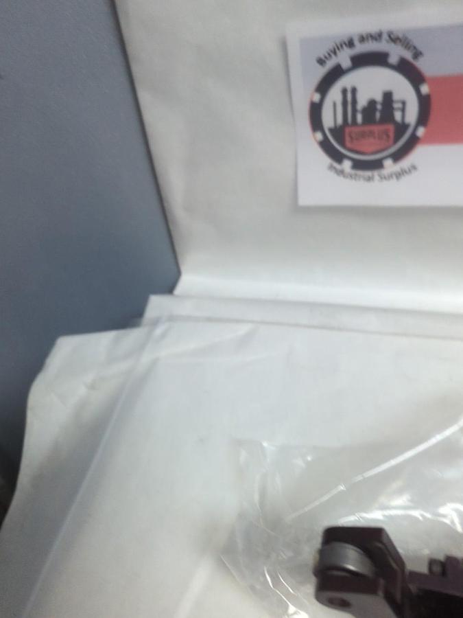 Used HUSKY,WRA42P06C21PAO,HYDRAULIC VALVE 10C96 PRE-OWNED