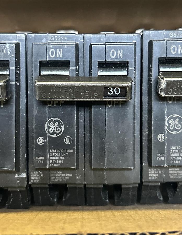 Used GENERAL ELECTRIC,THQB2130,CIRCUIT BREAKER 30A 120/240V 2P LOT OF 4