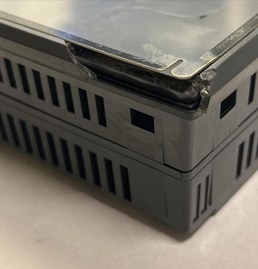 Used KEYENCE,VT3-V10,OPERATOR INTERFACE