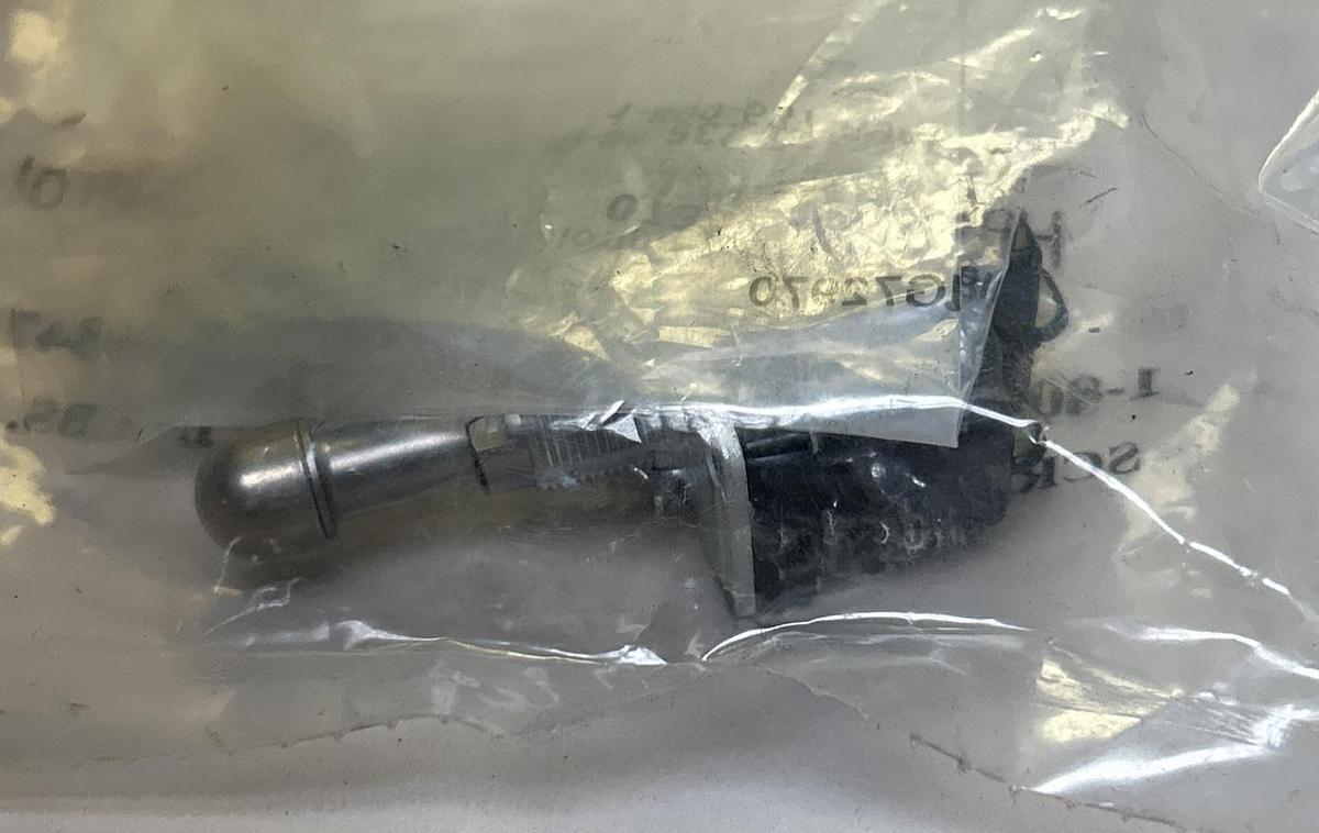 Used HONEYWELL,2TL1-70E,TOGGLE SWITCH NEW