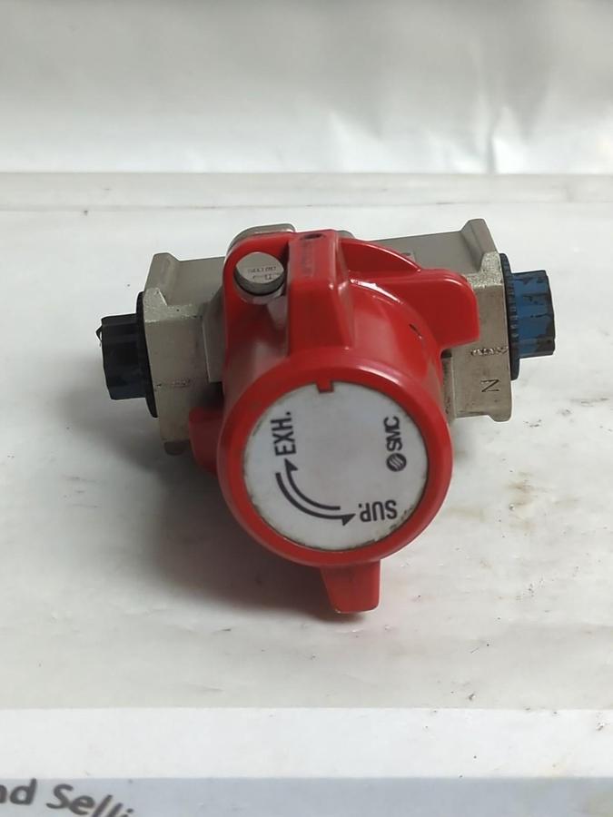 Used SMC,VHS40-N04-Z,LOCKOUT VALVE 15-150PSI PRE-OWNED