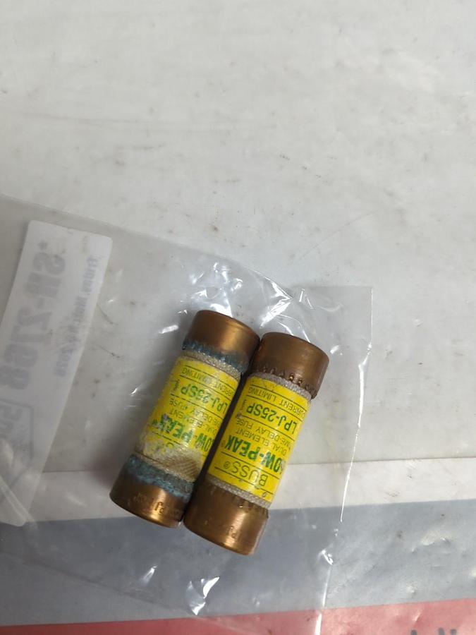 Used COOPER BUSSMANN,LPJ-25SP,LOW-PEAK 25 AMP FUSE LOT OF 2 PRE-OWNED