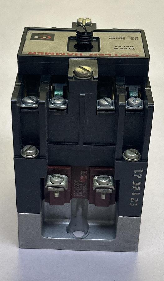 Used CUTLER HAMMER,D23MB,RELAY