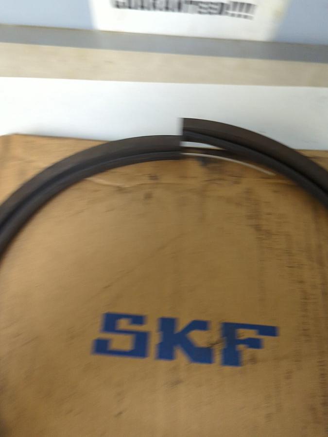 SKF,1200237,NITRILE OIL SEAL 12 X 13-1/2 X 5/8 INCH NOS