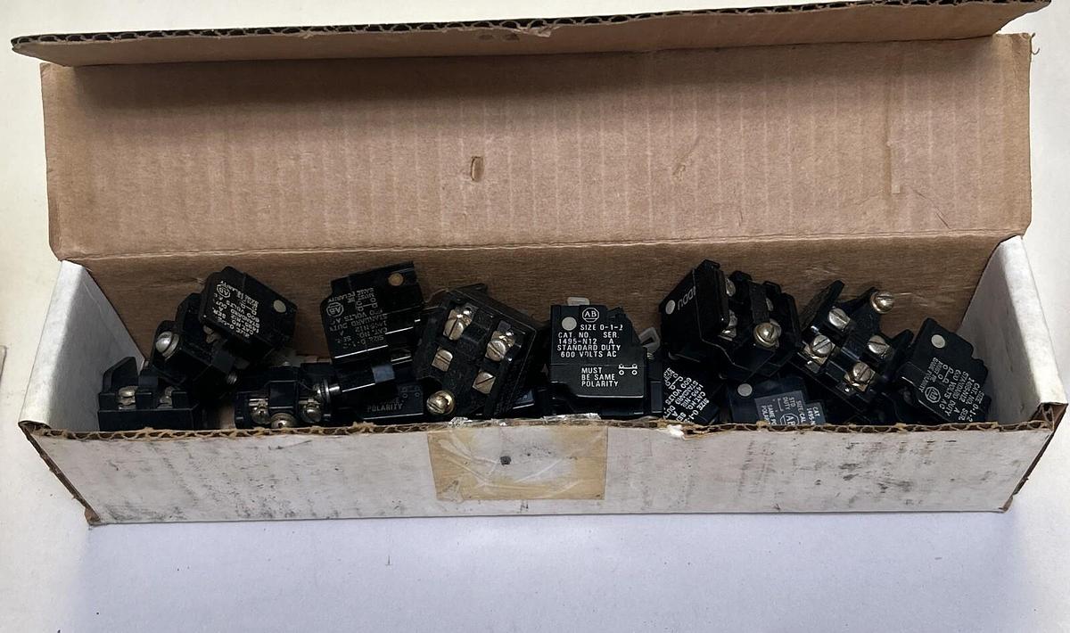 Used ALLEN BRADLEY,1495-N12,AUXILIARY CONTACT LOT OF 14