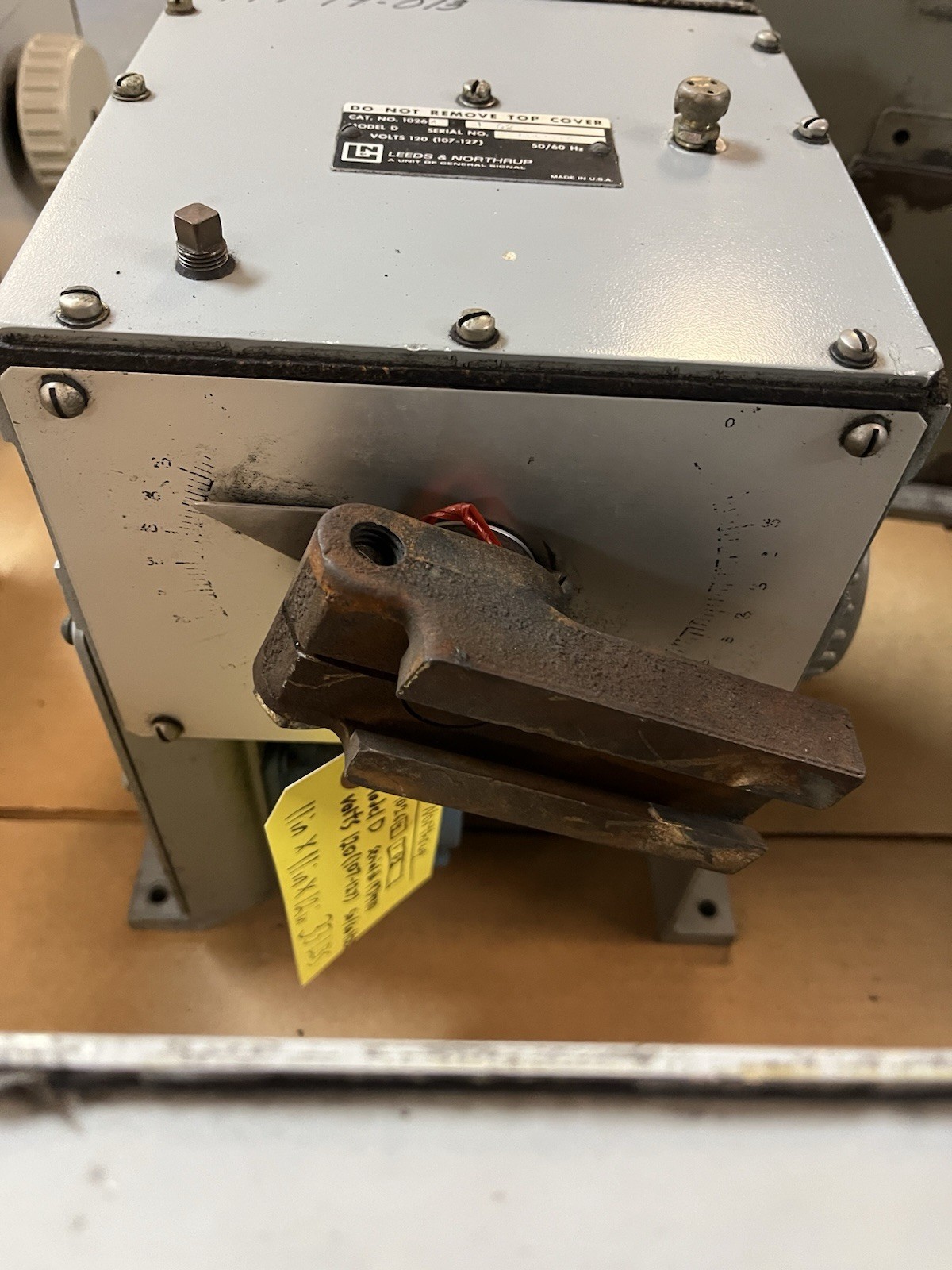 Used LN LEEDS AND NORTHRUP,10264-102,MODEL D TEMPERATURE CONTROLLER