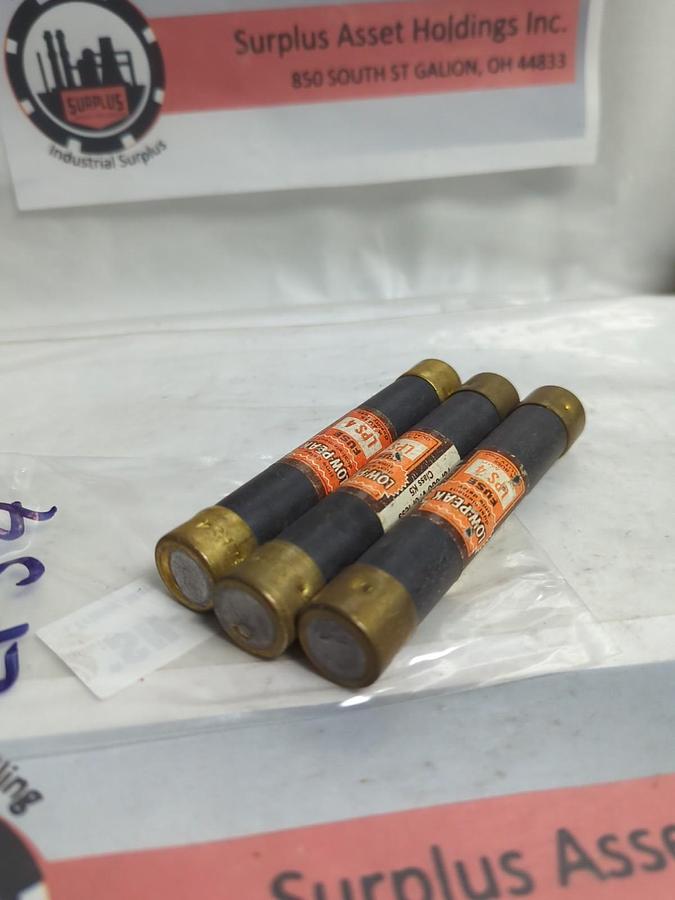 Used COOPER BUSSMANN,LPS-4,LOW-PEAK 4 AMP FUSE LOT OF 3 PRE-OWNED