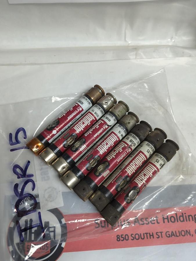 Used LITTELFUSE,IDSR-15,INDICATOR 15 AMP FUSE LOT OF 7 PRE-OWNED
