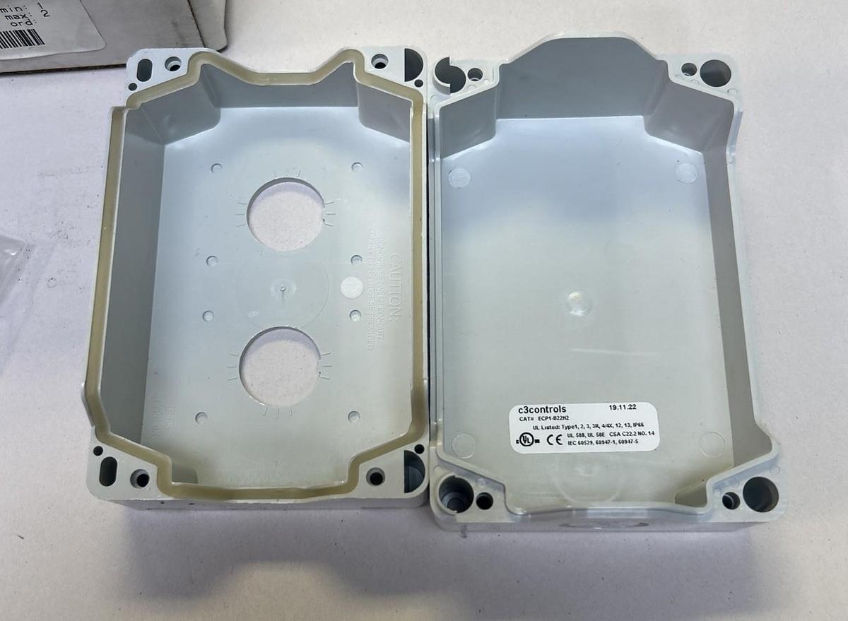 C3 CONTROLS,ECP1-B22H2,COMPACT CONTROL STATION ENCLOSURE NOS