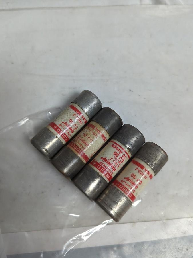 Used GOULD SHAWMUT,CJ30,AMP-TRAP 30 AMP FUSE LOT OF 4 PRE-OWNED