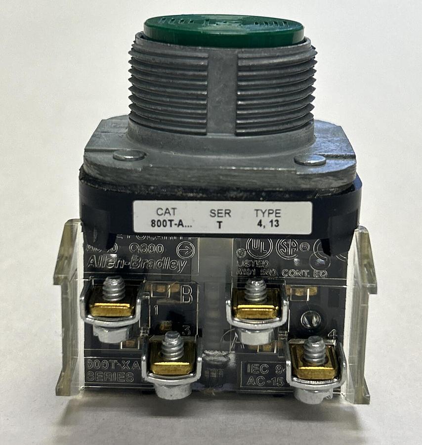 ALLEN BRADLEY,800T-A,GREEN PUSH BUTTON NOS