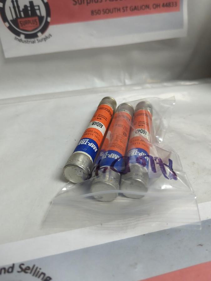 Used FERRAZ SHAWMUT,A6D4R,SMART-SPOT FUSE 4 AMP LOT OF 3 PRE-OWNED
