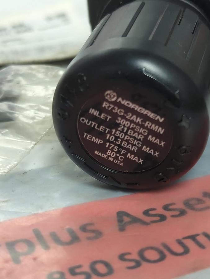 NORGREN,R73G-2AK-RMN,PRESSURE REGULATOR 175F/80C NOS