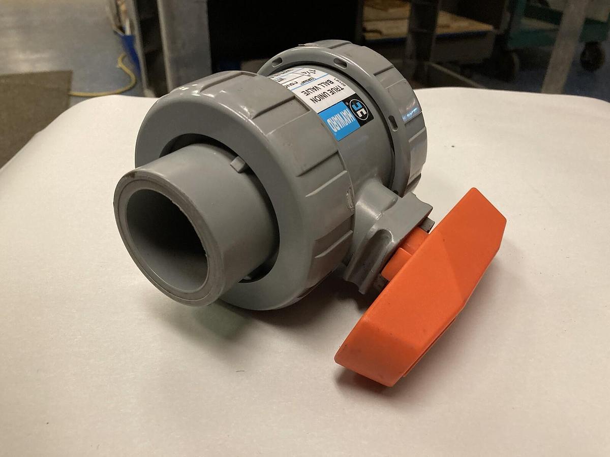 Used Hayward,1-1/4 Inch,True Union Ball Valve