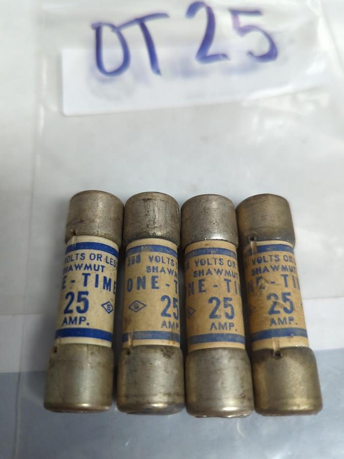 Used SHAWMUT,OT25,ONE-TIME 25 AMP FUSE LOT OF 4 PRE-OWNED
