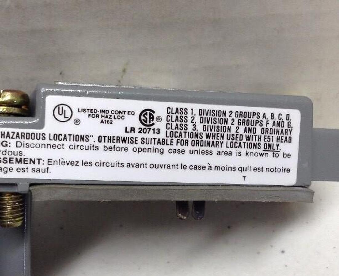 Cutler-Hammer,E51DED,Photo-Emitter Series B2