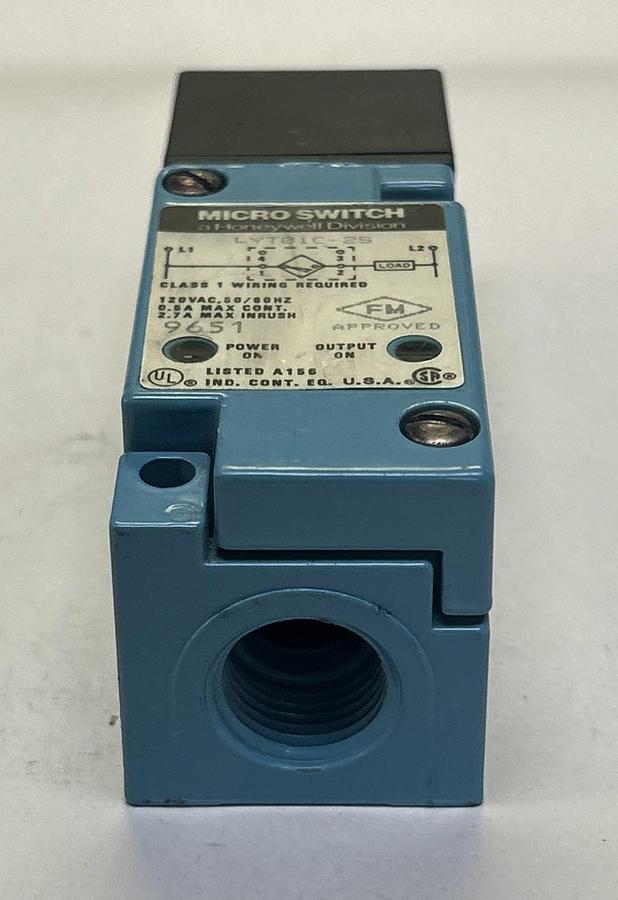 Used HONEYWELL MICROSWITCH,LYT01C-2S,PROXIMITY SWITCH 2.7A 120V