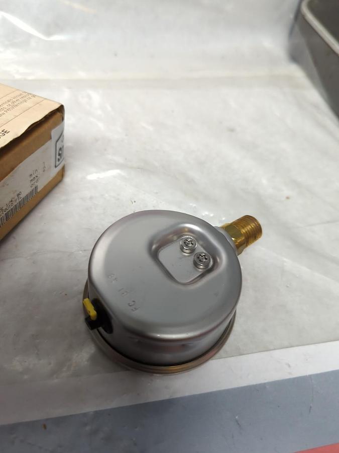 WIKA,0-60,GAUGE 2-1/2 IN FACE 1/4 IN NPT BOTTOM CONNECTION NOS