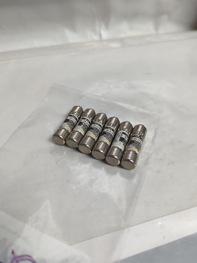 Used COOPER BUSSMANN,FNQ-R-17-1/2,LIMITTRON 17-1/2 AMP FUSE LOT OF 6 PRE-OWNED