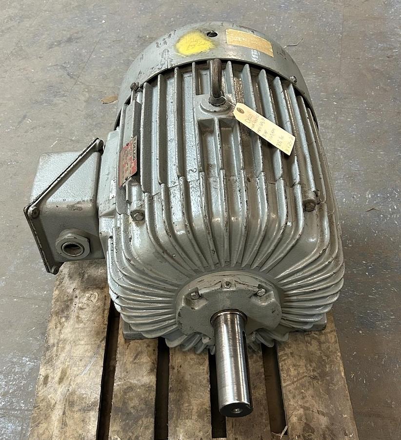 Used DELCO,4G6450,MOTOR 30HP 1165RPM 440V 3PH 365U FRAME