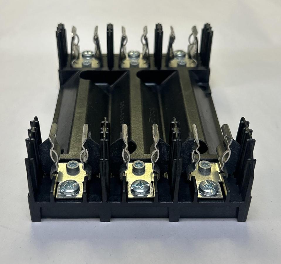 Used BUSSMANN,R60030-3SR,FUSE HOLDER 30A 600V LOT OF 3