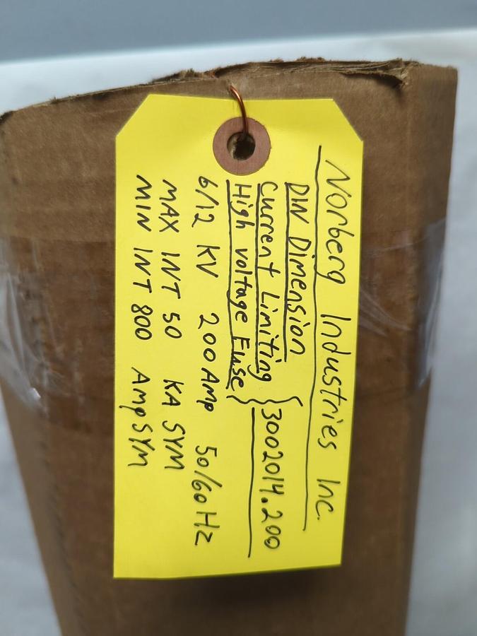 NORBERG INDUSTRIES,3002014.200,HIGH VOLTAGE FUSE 200 AMP NOS